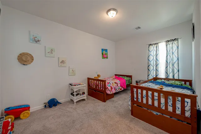 $3,300 | 9207 Secretariat Lane, Mont Belvieu, TX 77523