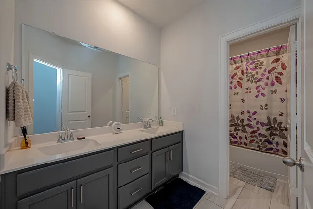 $3,300 | 9207 Secretariat Lane, Mont Belvieu, TX 77523