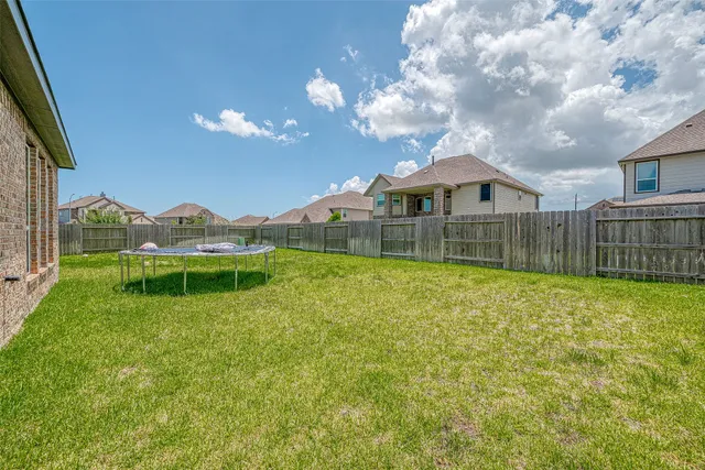$3,300 | 9207 Secretariat Lane, Mont Belvieu, TX 77523