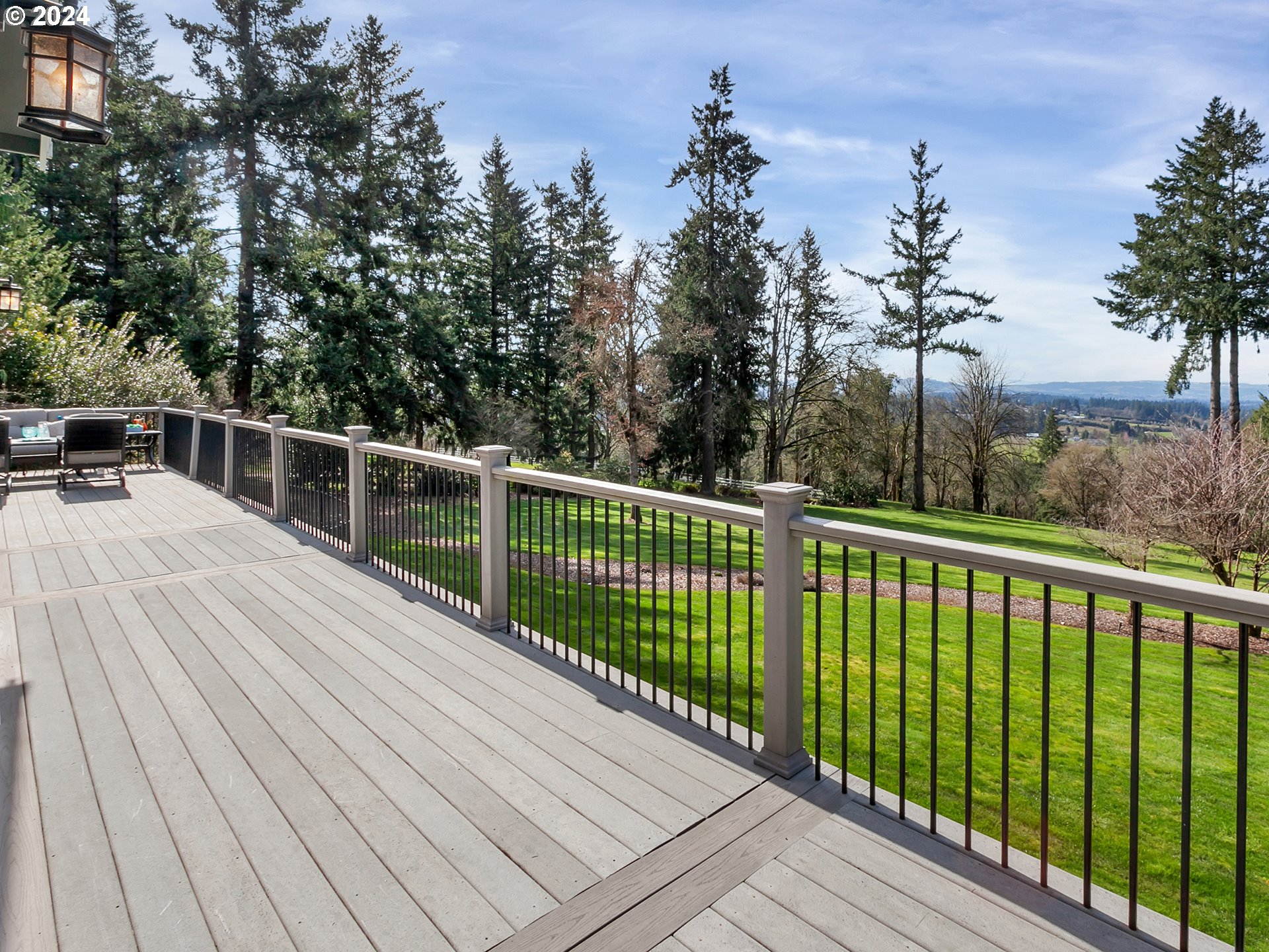 2770 Southwest Schaeffer Road West Linn, OR 97068 - Photo 9 of 48 Gallery Image 9