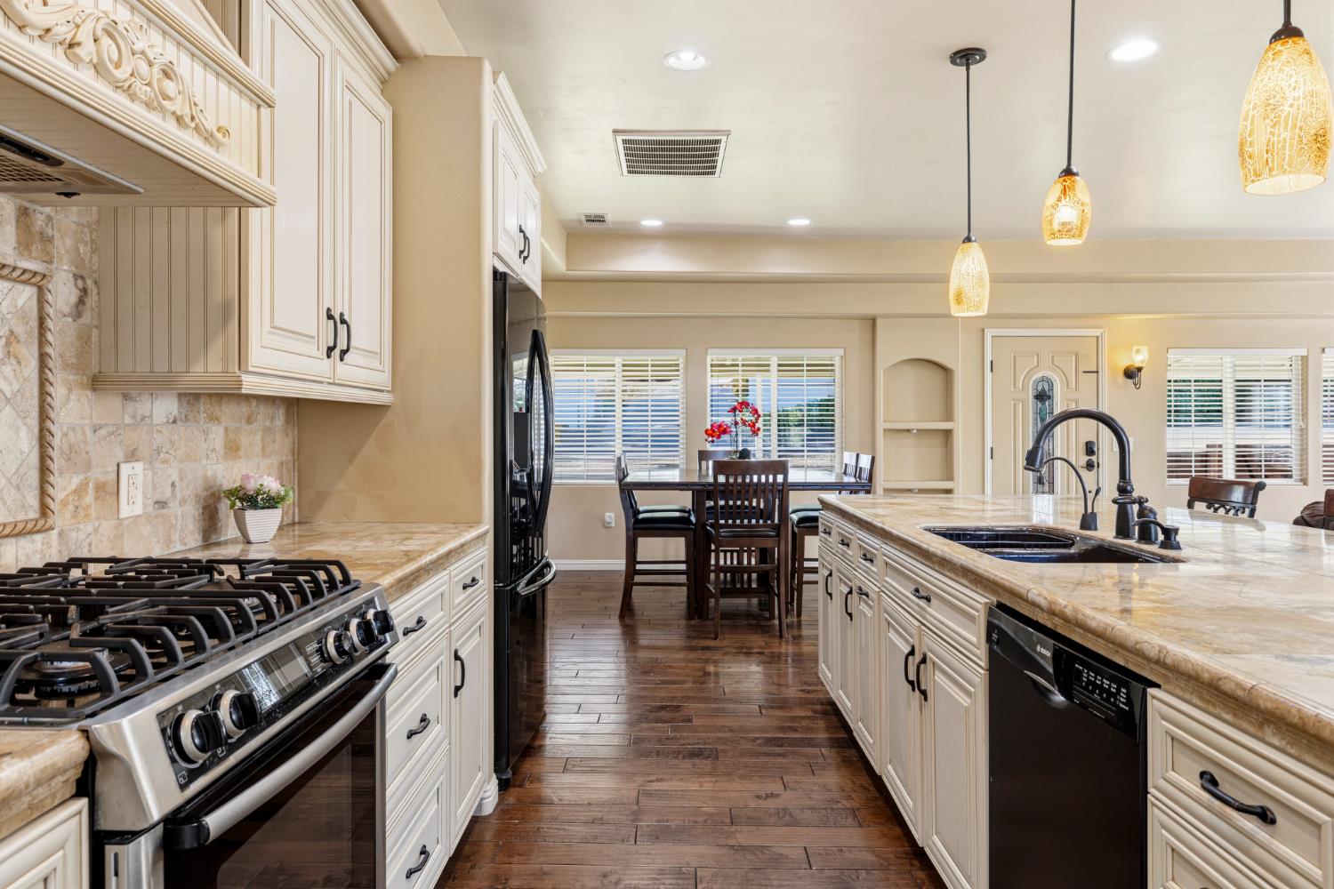 8723 Phoenix Avenue Fair Oaks, CA 95628 - Photo 16 of 63
