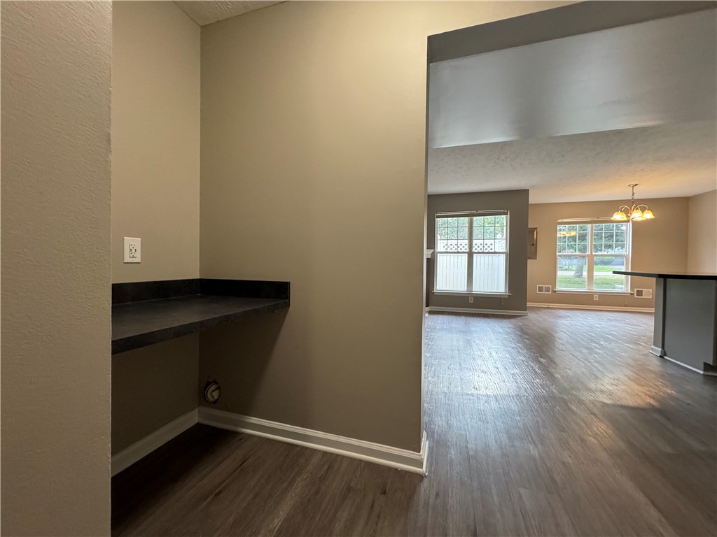 778 Royal Sunset Drive Webster, NY 14580 - Photo 13 of 38 View of typical bonus desk area