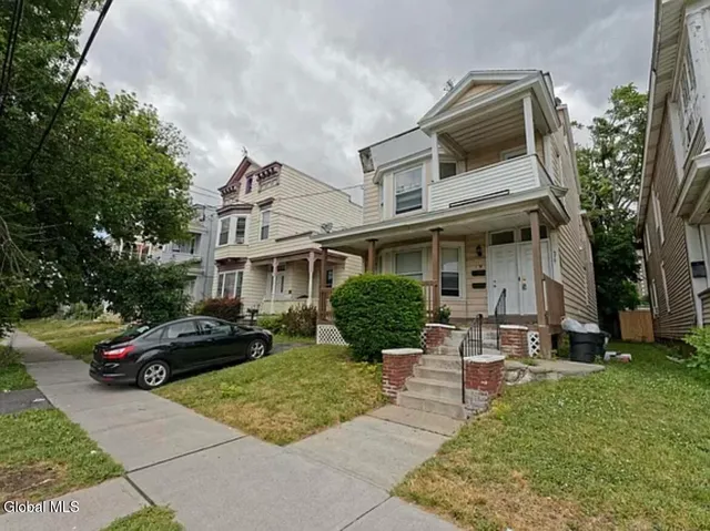 $315,000 | 579 Washington Avenue, Albany, NY 12206