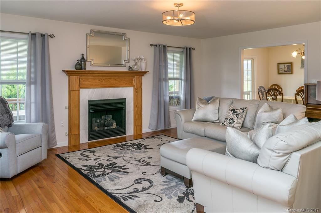 52 Lawson Ridge Road, Unit 7 Leicester, NC 28748 - Photo 4 of 24 Gallery Image 4
