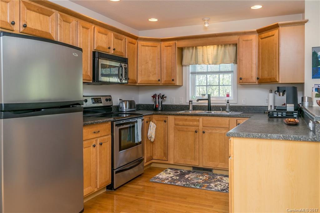 52 Lawson Ridge Road, Unit 7 Leicester, NC 28748 - Photo 6 of 24 Gallery Image 6