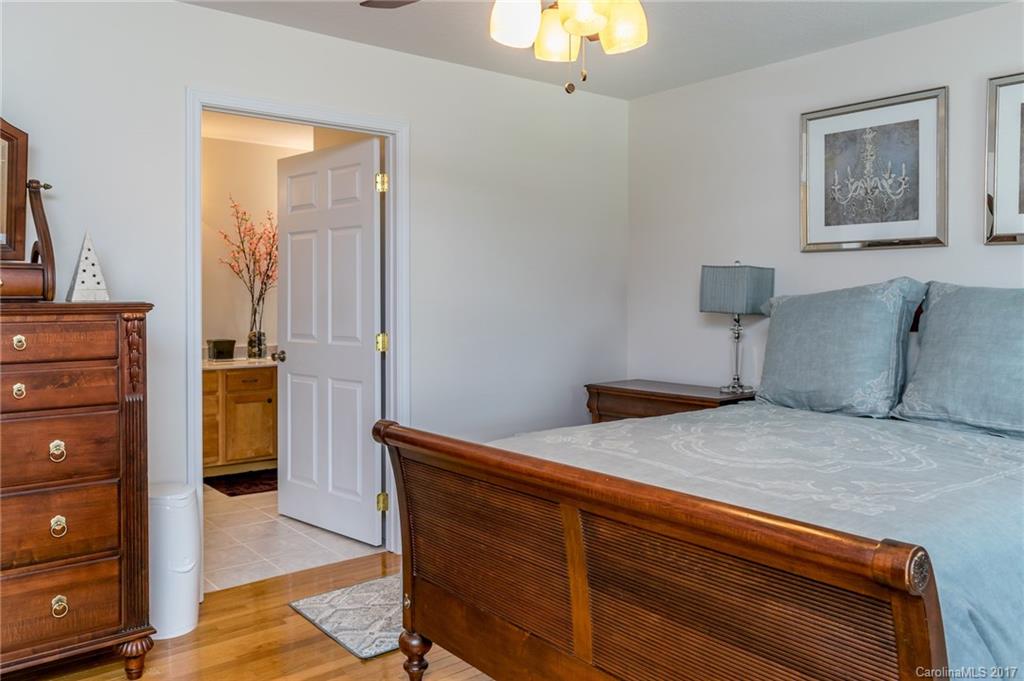 52 Lawson Ridge Road, Unit 7 Leicester, NC 28748 - Photo 10 of 24 Gallery Image 10