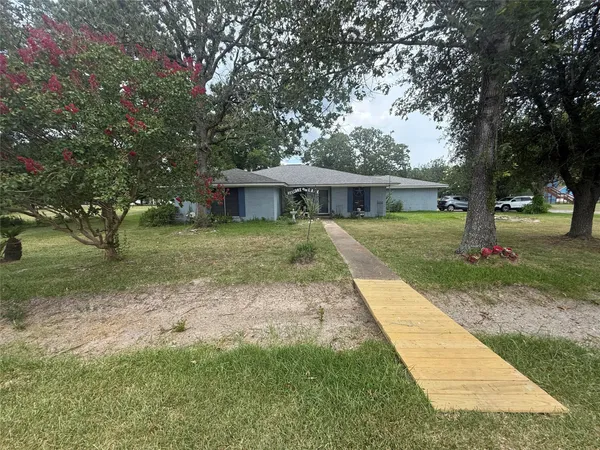 $219,900 | 15 Meadow Lake Drive, Trinity, TX 75862