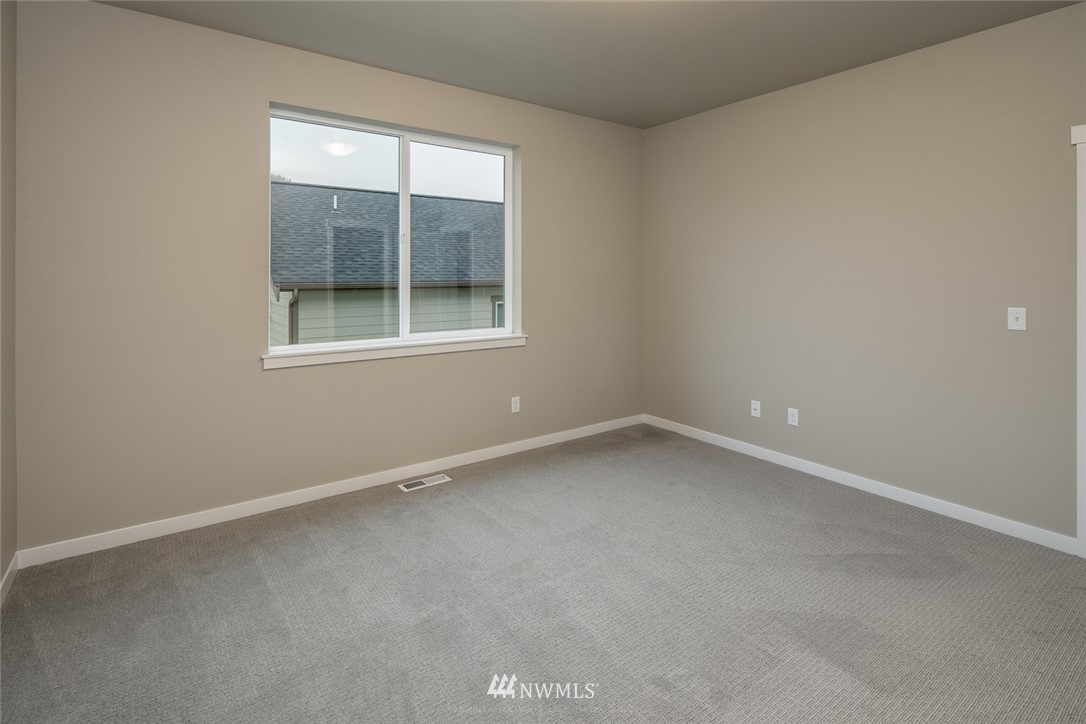 2078 Roxy Loop Ferndale, WA 98248 - Photo 13 of 33 Gallery Image 13