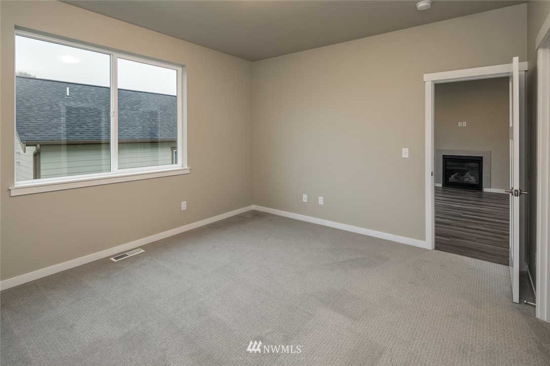 2078 Roxy Loop Ferndale, WA 98248 - Photo 14 of 33 Gallery Image 14