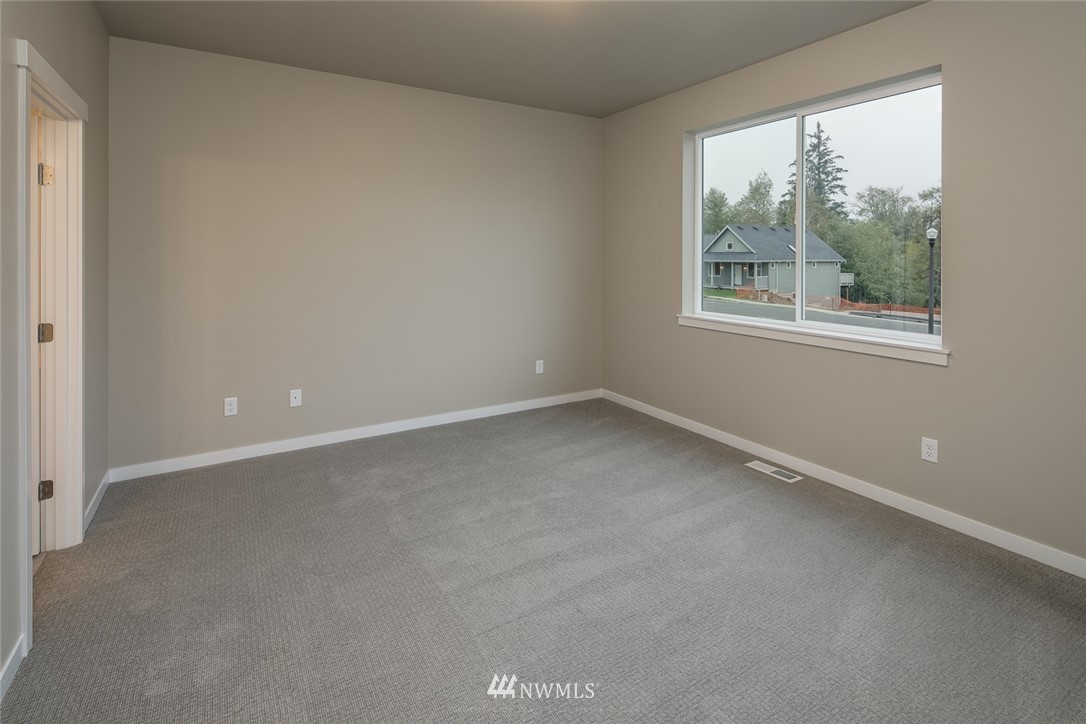 2078 Roxy Loop Ferndale, WA 98248 - Photo 10 of 33 Gallery Image 10