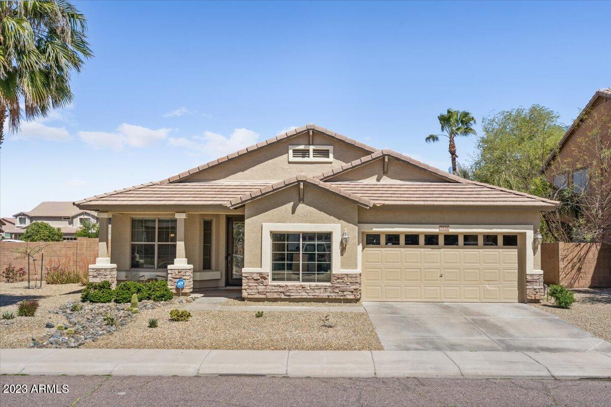 2934 West Carson Road Phoenix, AZ 85041 - Photo 1 of 15 Welcome Home!