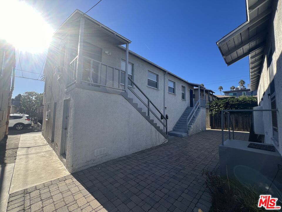 1430 Franklin Street, Unit A Santa Monica, CA 90404 - Photo 2 of 9 a view of a porch with wooden floor and stairs