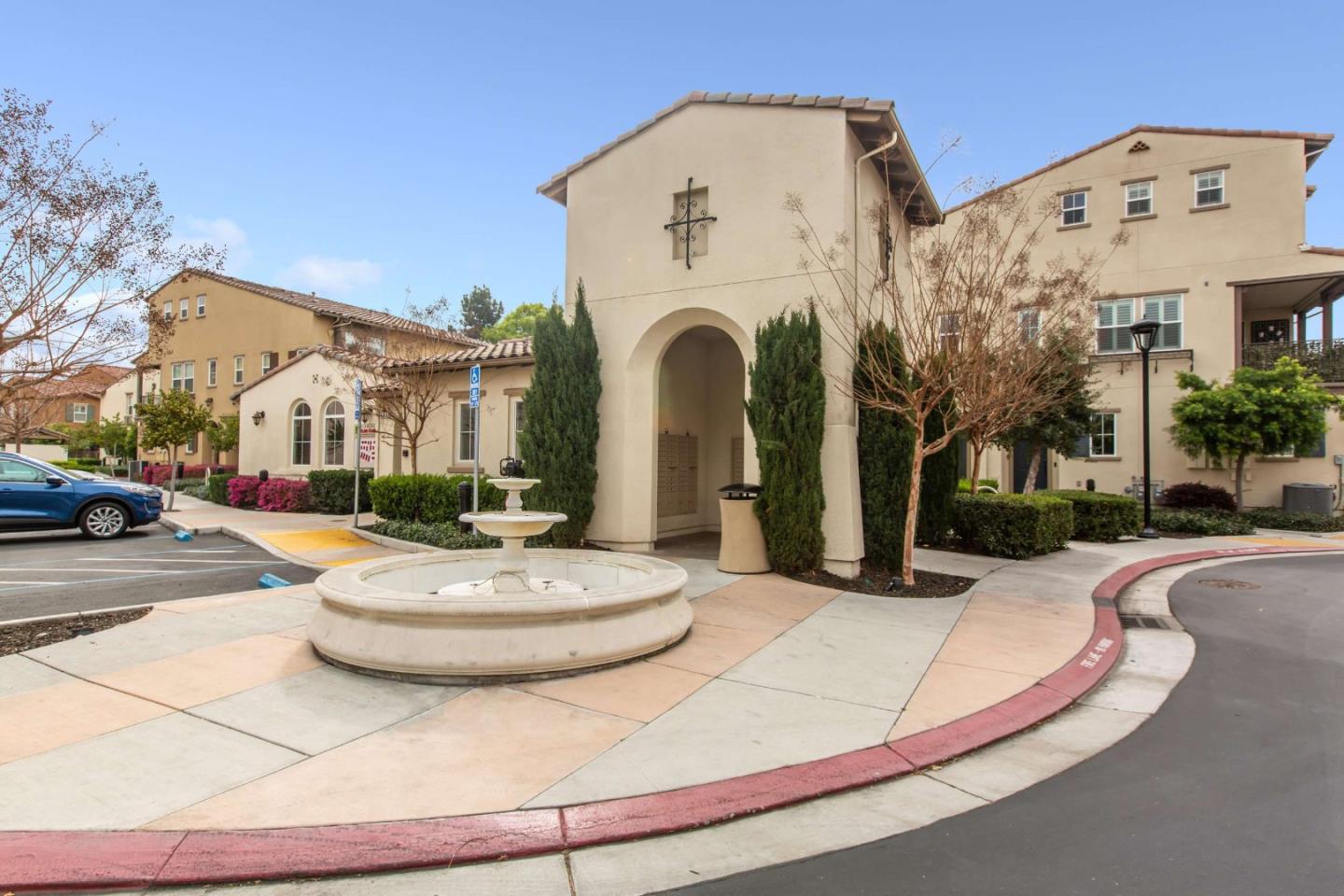 579 Holthouse Terrace Sunnyvale, CA 94087 - Photo 36 of 37 a view of a white apartments with large windows