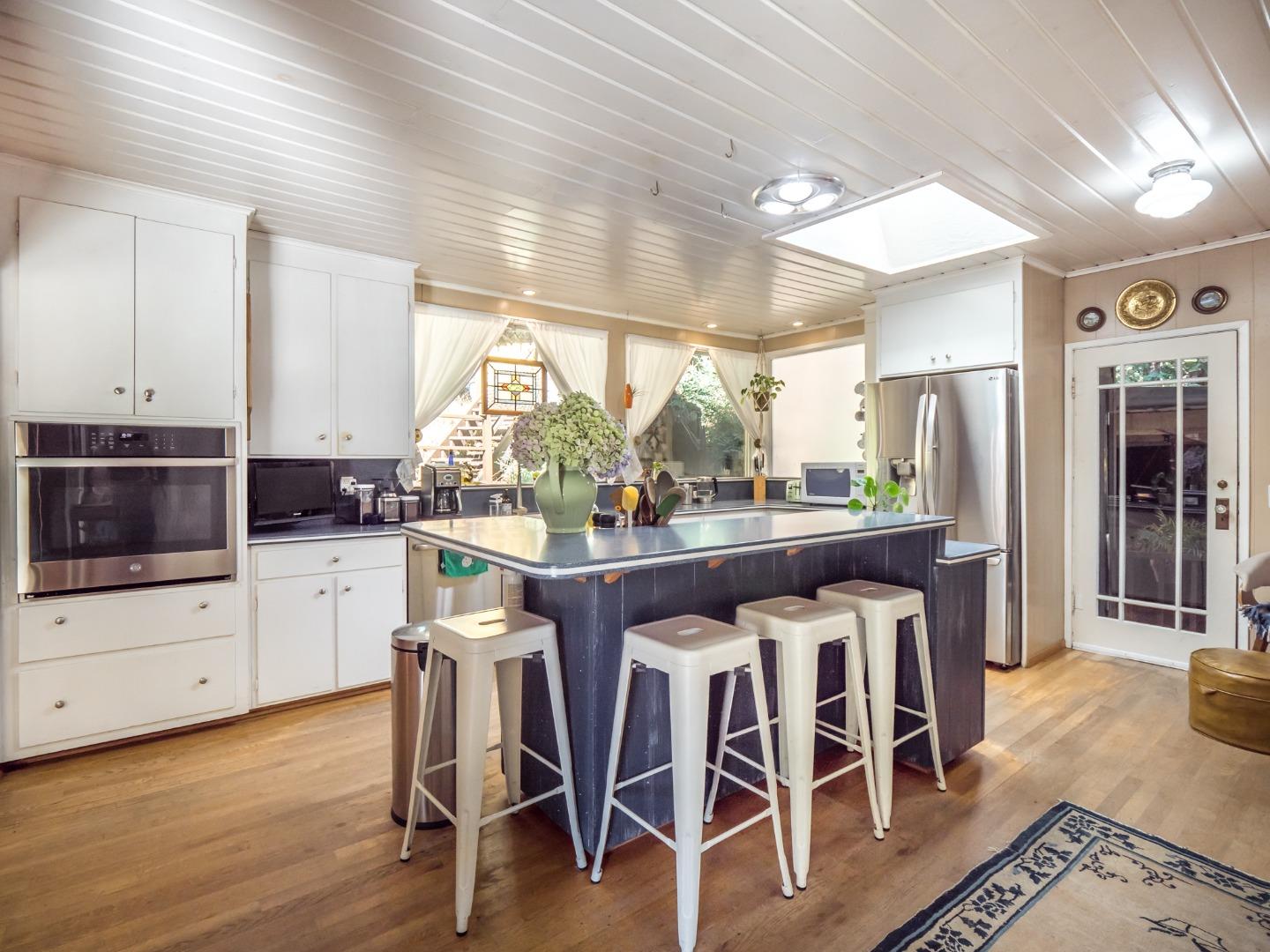 200 Keystone Way Santa Cruz, CA 95060 - Photo 29 of 74 Gallery Image 29