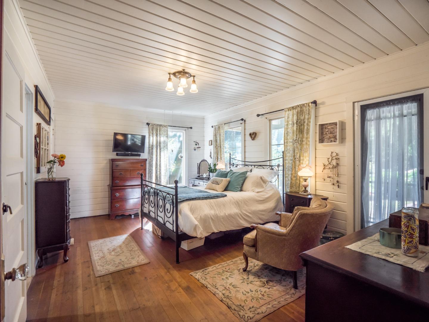 200 Keystone Way Santa Cruz, CA 95060 - Photo 34 of 74 Gallery Image 34