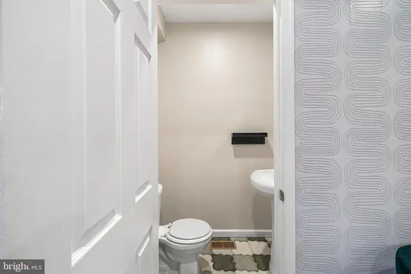 $380,000 | 743 South 52nd Street, Philadelphia, PA 19143