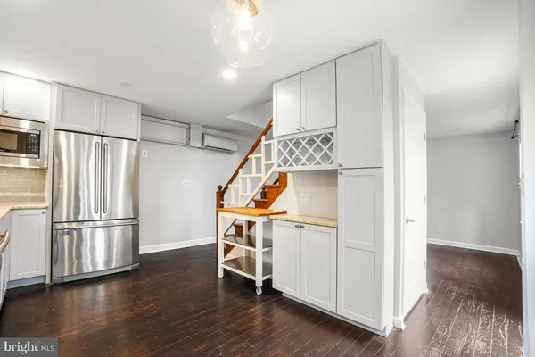 $3,300 | 3829 South Four Mile Run Drive, Arlington, VA 22204