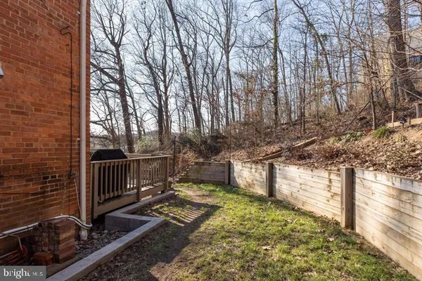 $3,300 | 3829 South Four Mile Run Drive, Arlington, VA 22204