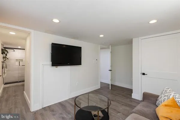 $3,300 | 3829 South Four Mile Run Drive, Arlington, VA 22204