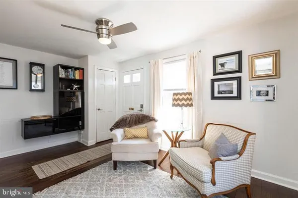 $3,300 | 3829 South Four Mile Run Drive, Arlington, VA 22204