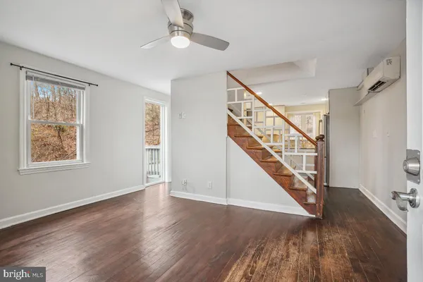 $3,300 | 3829 South Four Mile Run Drive, Arlington, VA 22204