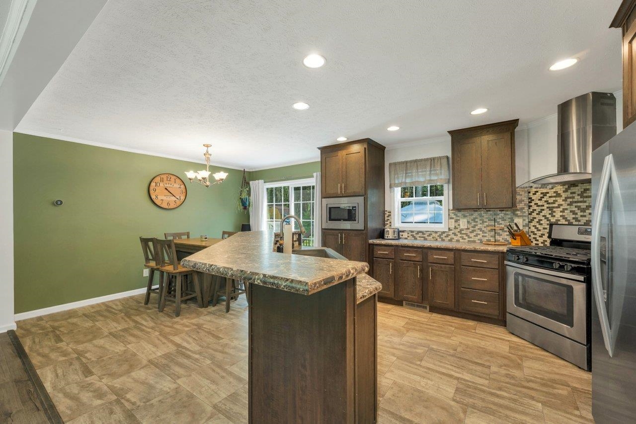 954 Ten Rod Road Farmington, NH 03835 - Photo 24 of 32