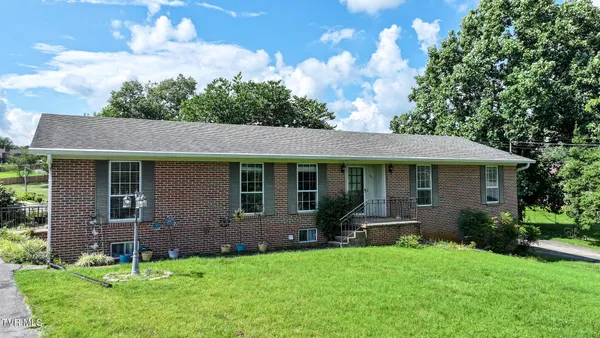 $350,000 | 406 Oriole Drive, Greeneville, TN 37743