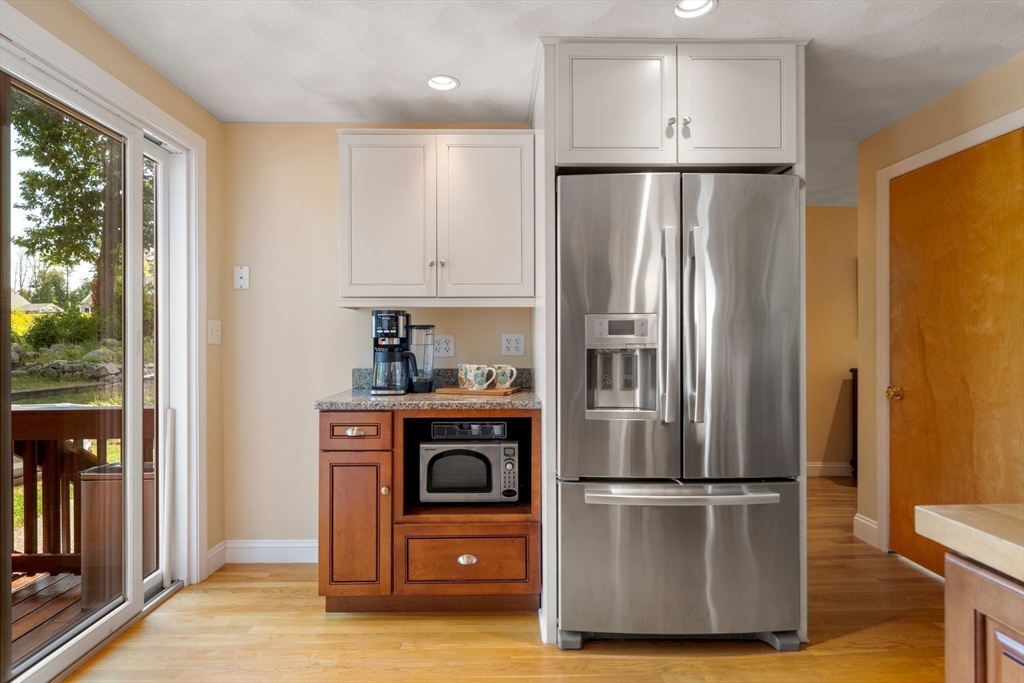 7 Southwick Road North Reading, MA 01864 - Photo 11 of 37 Gallery Image 11