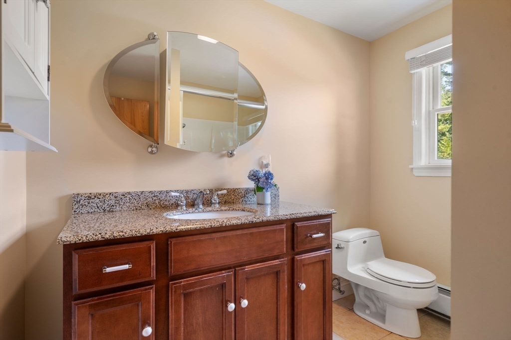 7 Southwick Road North Reading, MA 01864 - Photo 14 of 37 Gallery Image 14