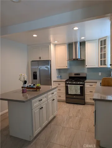 $1,299,000 | 300 West Hillsdale Street, Inglewood, CA 90302