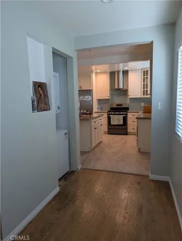 $1,299,000 | 300 West Hillsdale Street, Inglewood, CA 90302