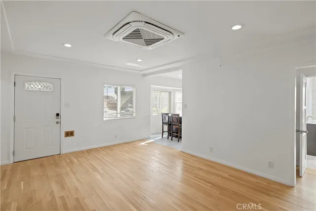 $1,299,000 | 300 West Hillsdale Street, Inglewood, CA 90302