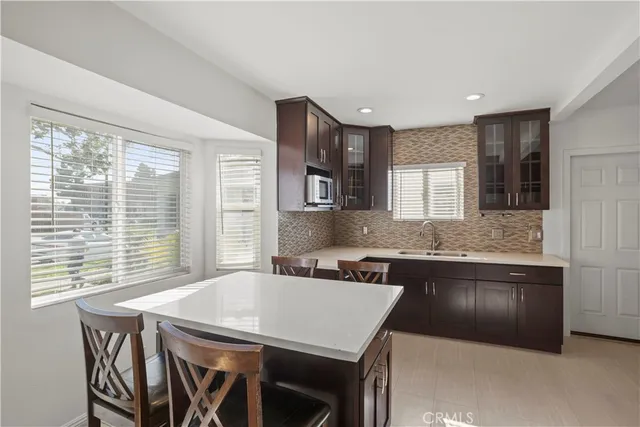 $1,299,000 | 300 West Hillsdale Street, Inglewood, CA 90302