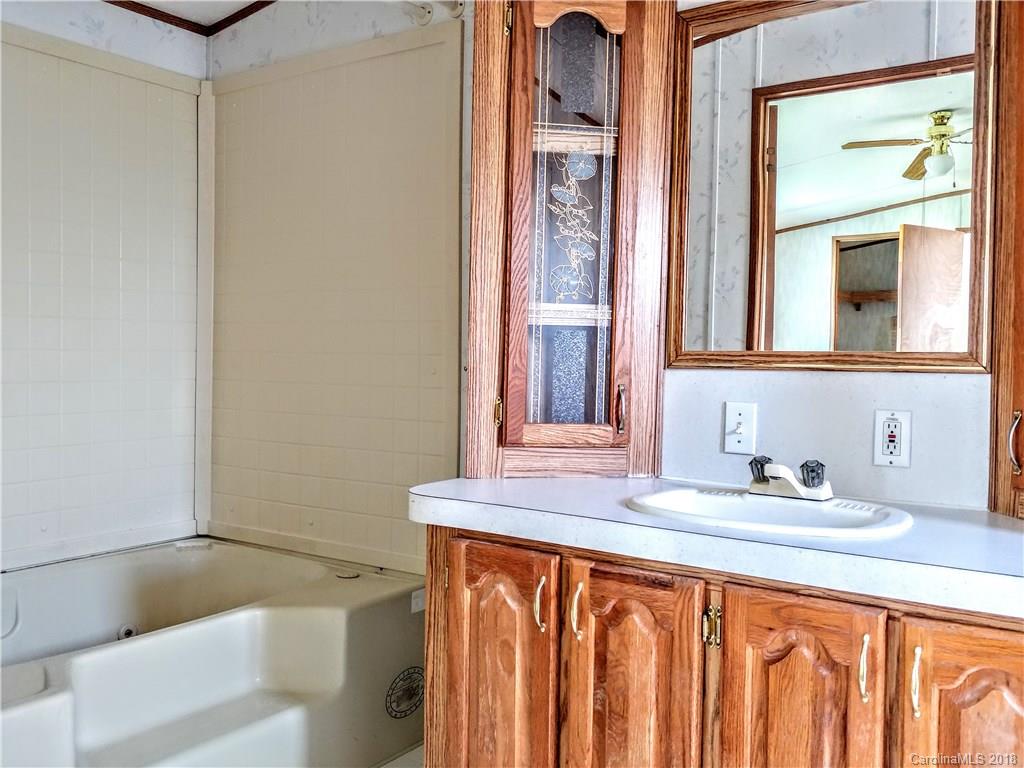 7 Browntown Road Leicester, NC 28748 - Photo 5 of 7
