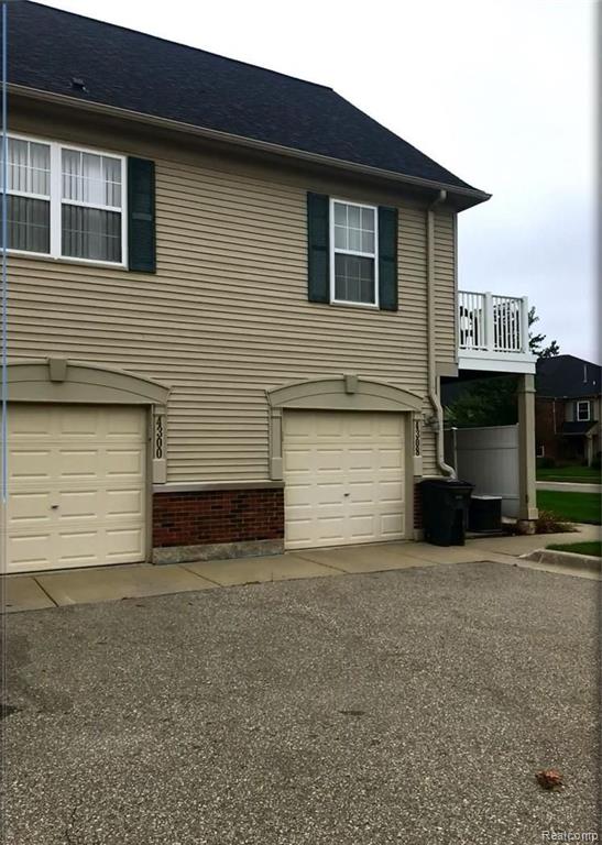 4292 Hampton Ridge Boulevard Howell, MI 48843 - Photo 2 of 8