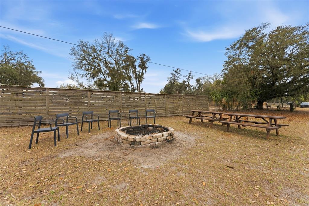 11040 Browning Road Lithia, FL 33547 - Photo 41 of 69 Gallery Image 41