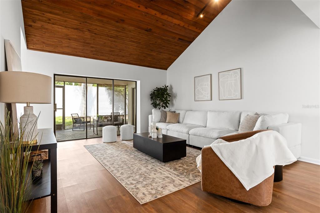 11508 Robles Del Rio Place Temple Terrace, FL 33617 - Photo 10 of 28