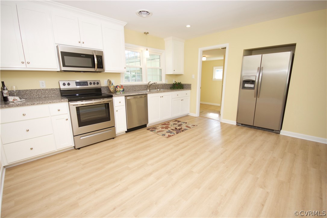 105 East Huntsman Road Sandston, VA 23150 - Photo 4 of 26 Gallery Image 4