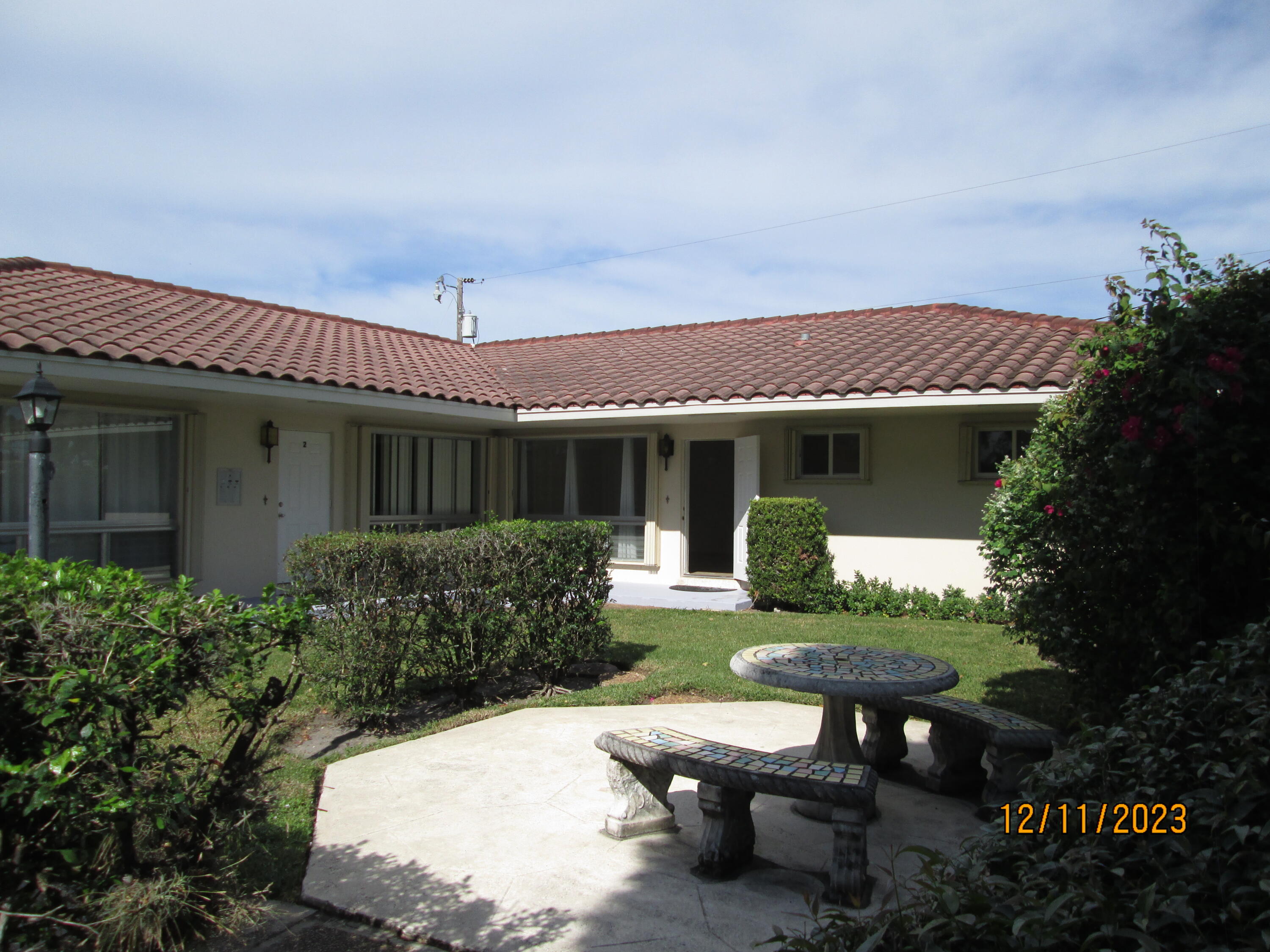 1911 Northeast 27th Court, Unit 13 Lighthouse Point, FL 33064 - Photo 11 of 61 030