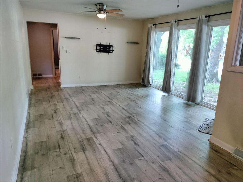 120 East Court Drive Decatur, IL 62526 - Photo 6 of 7