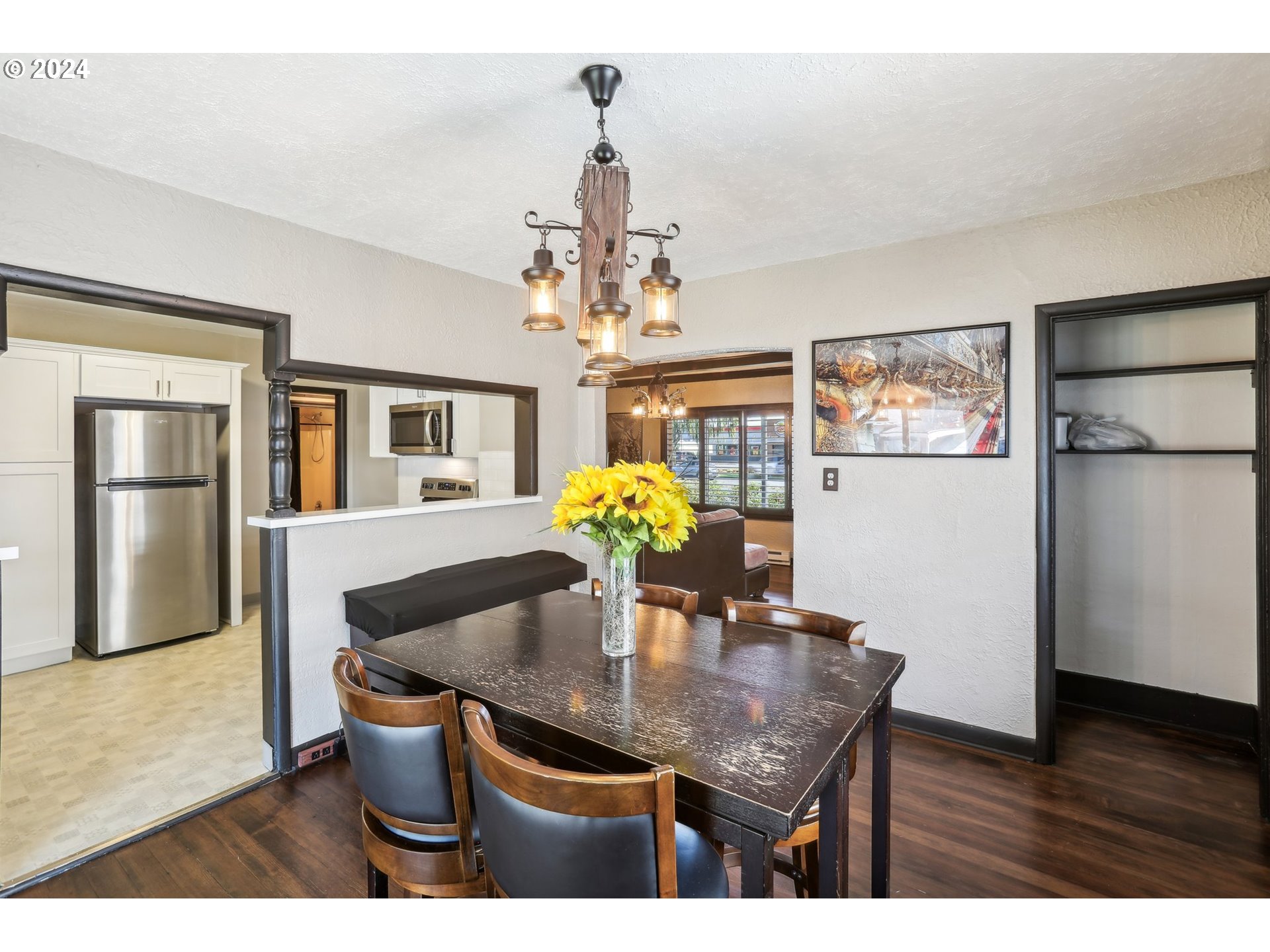 647 Oregon Way Longview, WA 98632 - Photo 13 of 32 Gallery Image 13