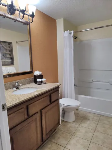 $220,500 | 12521 Floridays Resort Drive, Unit 207F, Orlando, FL 32821