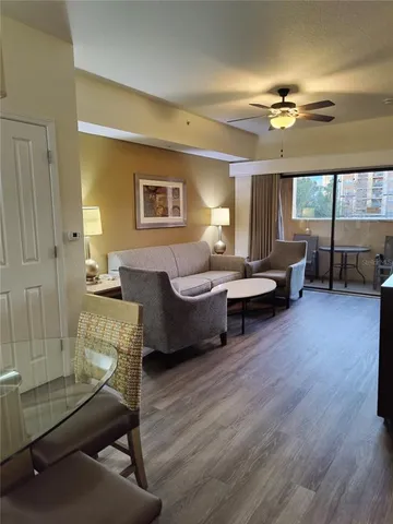 $220,500 | 12521 Floridays Resort Drive, Unit 207F, Orlando, FL 32821