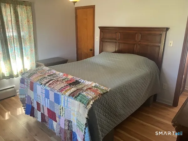 $279,900 | 9 Warriner Avenue, Enfield, CT 06082