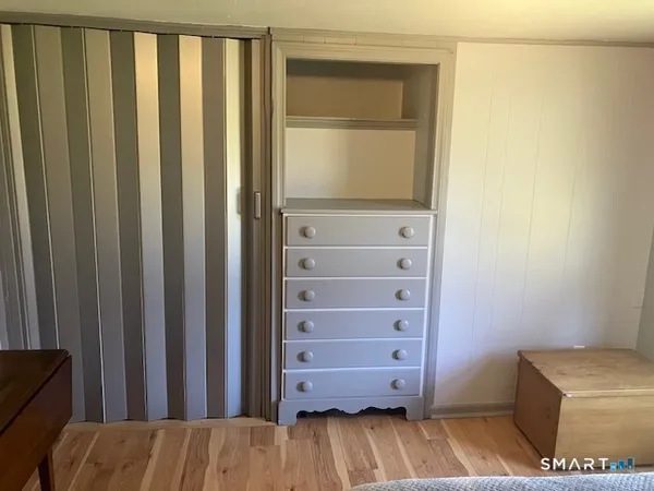 $279,900 | 9 Warriner Avenue, Enfield, CT 06082