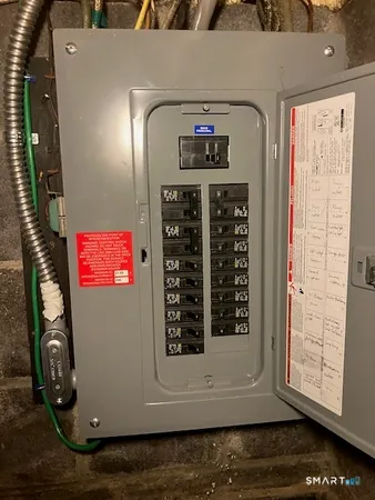 $279,900 | 9 Warriner Avenue, Enfield, CT 06082