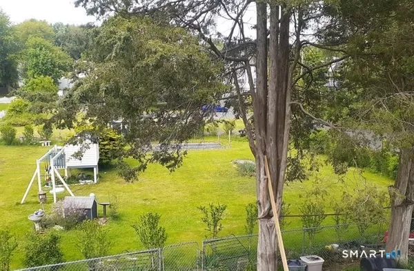 $279,900 | 9 Warriner Avenue, Enfield, CT 06082