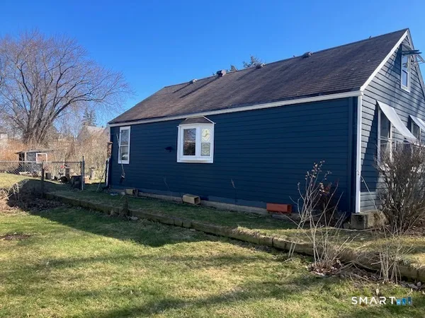 $279,900 | 9 Warriner Avenue, Enfield, CT 06082