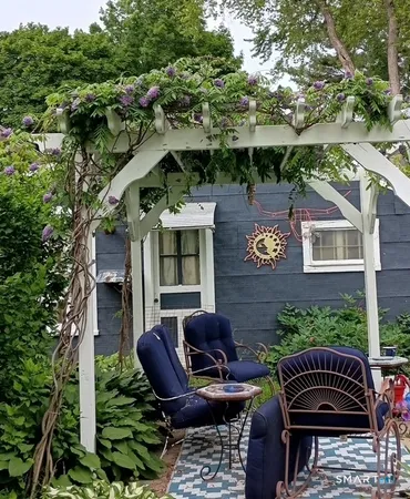 $279,900 | 9 Warriner Avenue, Enfield, CT 06082