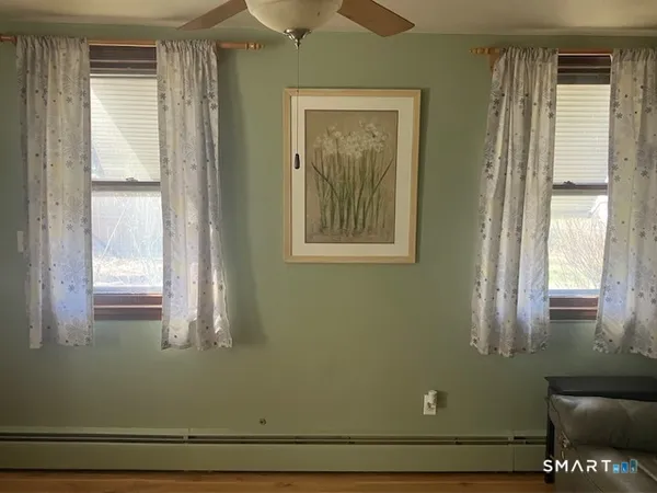 $279,900 | 9 Warriner Avenue, Enfield, CT 06082